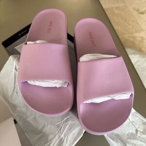 Nine West Women's Pink Slide Sandals size 6 light purple